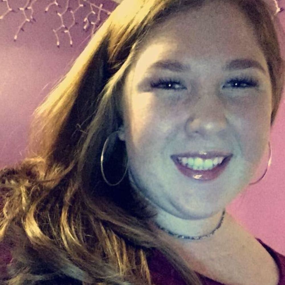 Meet your Posher, Emilee